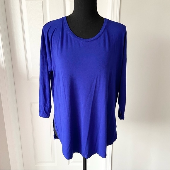 Aritzia Babaton Norris T Shirt In  Royal Blue - Picture 4 of 16